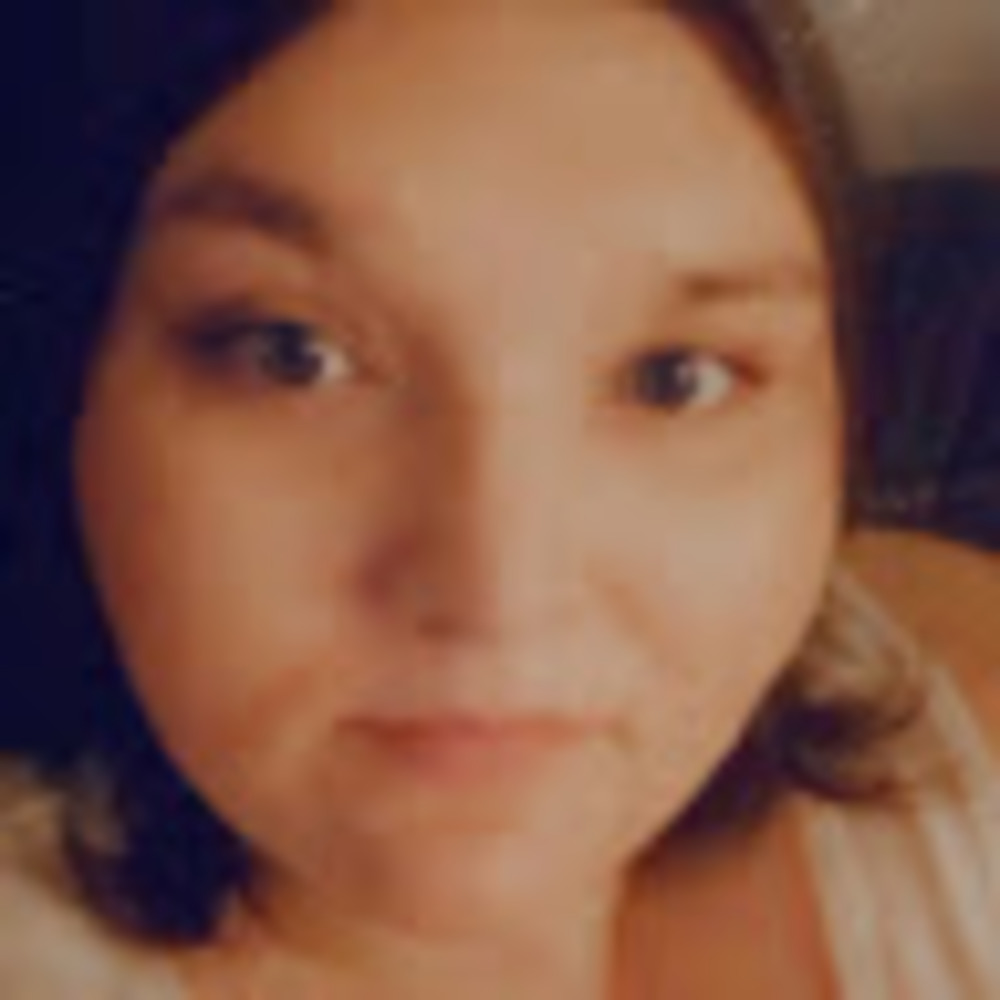 Meet your Posher, Cassandra